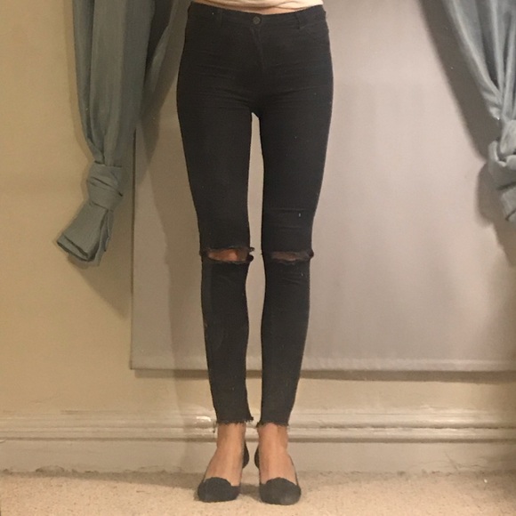 Zara trf denim black cropped jeans US size 2 - Picture 1 of 3
